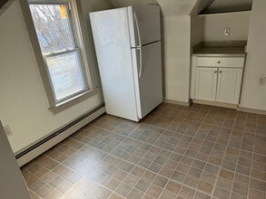 198 Summer St in Auburn, ME - Building Photo - Building Photo