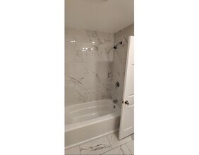 32 Hartwell St-Unit -A in Boston, MA - Building Photo - Building Photo
