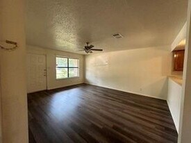 615 Pierce St in Denton, TX - Building Photo