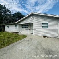 2275 Beverly St in Bridge City, TX - Building Photo