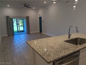 3904 SE 11th Ave in Cape Coral, FL - Building Photo - Building Photo
