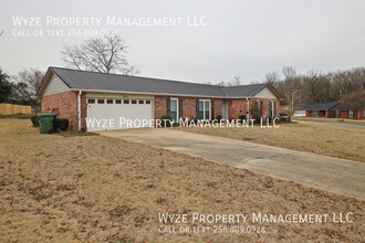 7515 Logan Dr SW in Huntsville, AL - Building Photo - Building Photo