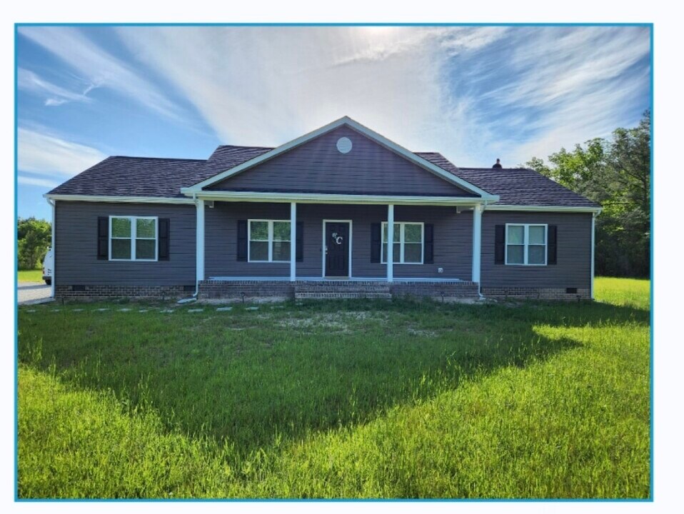 7255 Mt Hope Rd in Prince George, VA - Building Photo