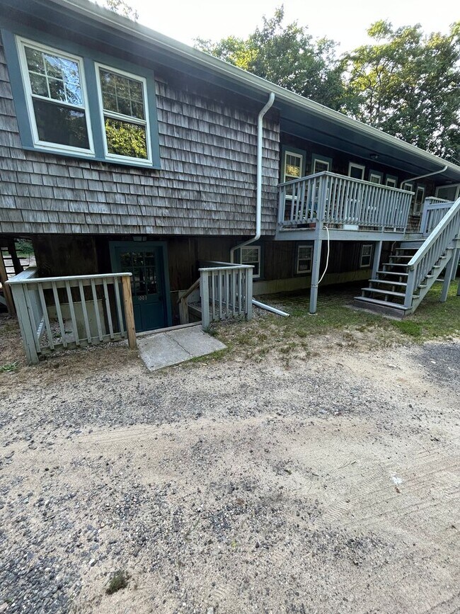 123 S Orleans Rd in Orleans, MA - Building Photo - Building Photo