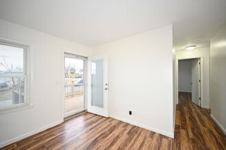 1216 1st St in Platte City, MO - Building Photo - Building Photo