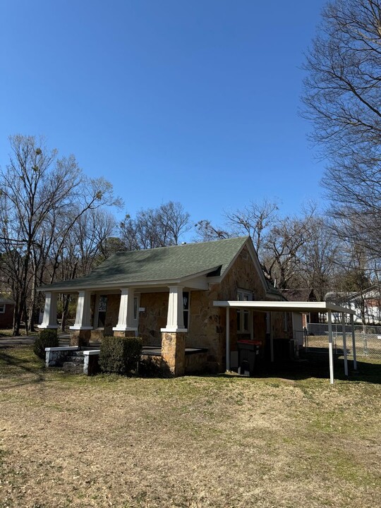 1903 Alma Blvd in Van Buren, AR - Building Photo