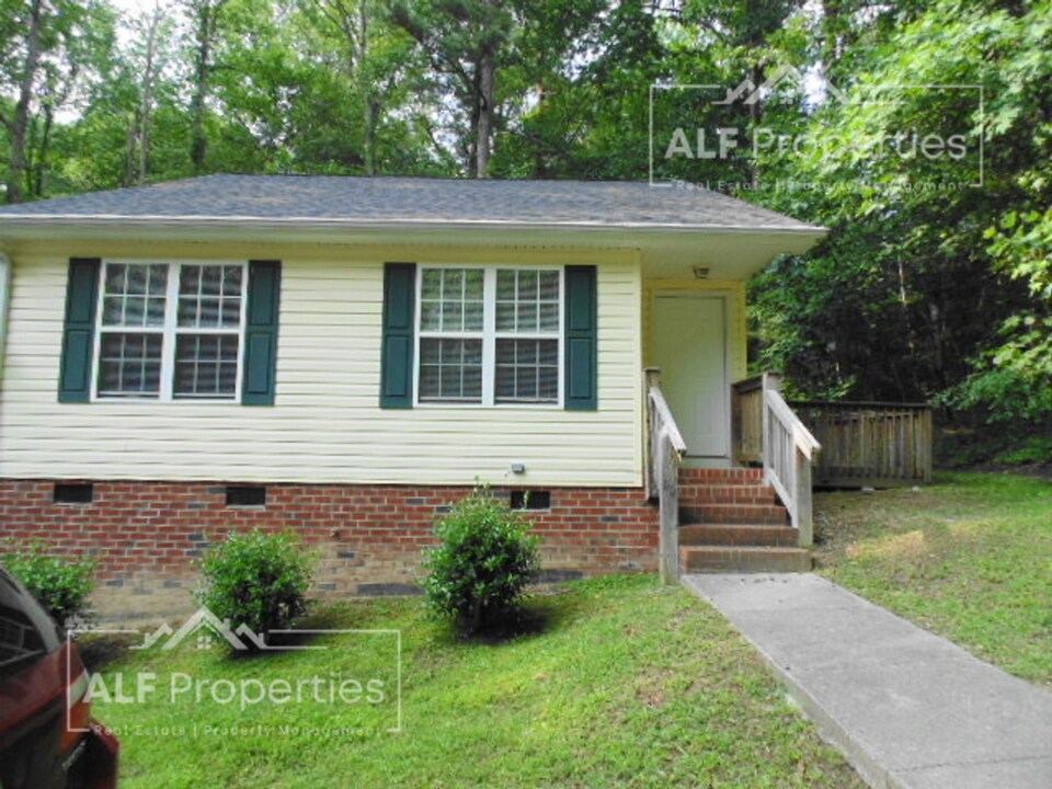 119 N Woods Dr in Henderson, NC - Building Photo