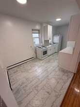 134 Crescent Pl in Yonkers, NY - Building Photo - Building Photo