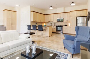 Les Terrasses Francesca in Ottawa, ON - Building Photo