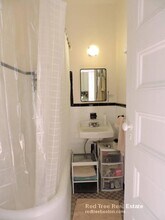 2 Ware St, Unit 403 in Cambridge, MA - Building Photo - Building Photo