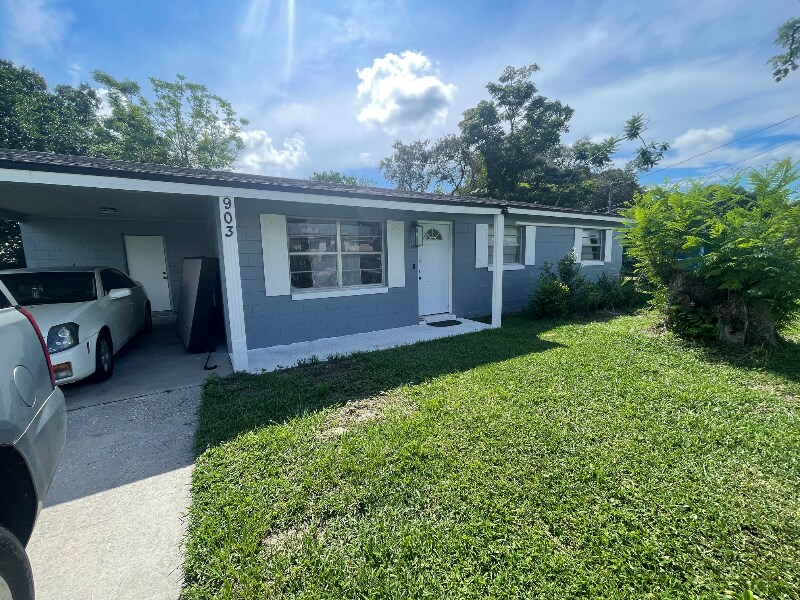 903 Everett St in Lake Alfred, FL - Building Photo