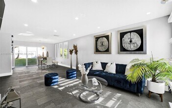 2311 SW 87th Way in Miramar, FL - Building Photo - Building Photo