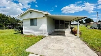 1635 Hope St in Intercession City, FL - Building Photo