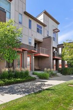 10334 E 29th Dr in Denver, CO - Building Photo - Building Photo