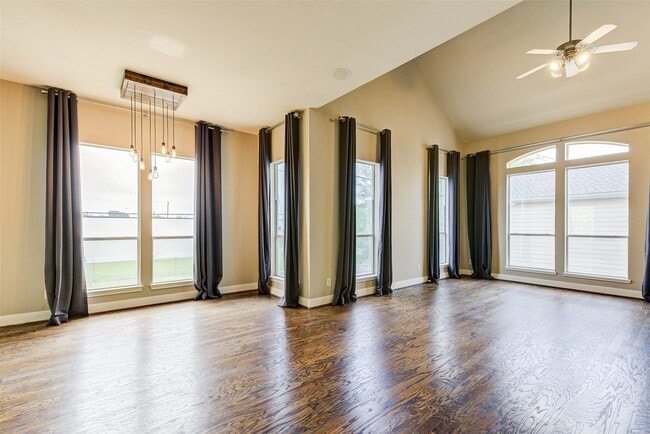 3129 Dallas St in Houston, TX - Building Photo - Building Photo