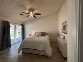 8421 Decosta Ave in Whittier, CA - Foto de edificio - Building Photo