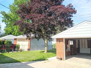 9630 Garfield St in Redford, MI - Building Photo - Building Photo