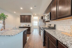 3914 McDonough Way in Katy, TX - Building Photo