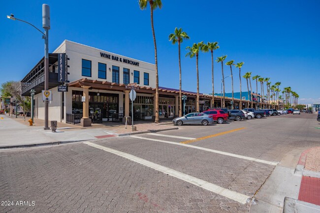 318 N Washington St in Chandler, AZ - Building Photo - Building Photo