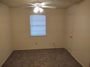 1401 Clyde St in San Marcos, TX - Building Photo - Building Photo