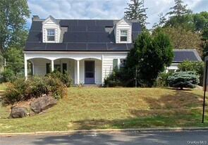 530 Union Ave in Peekskill, NY - Building Photo