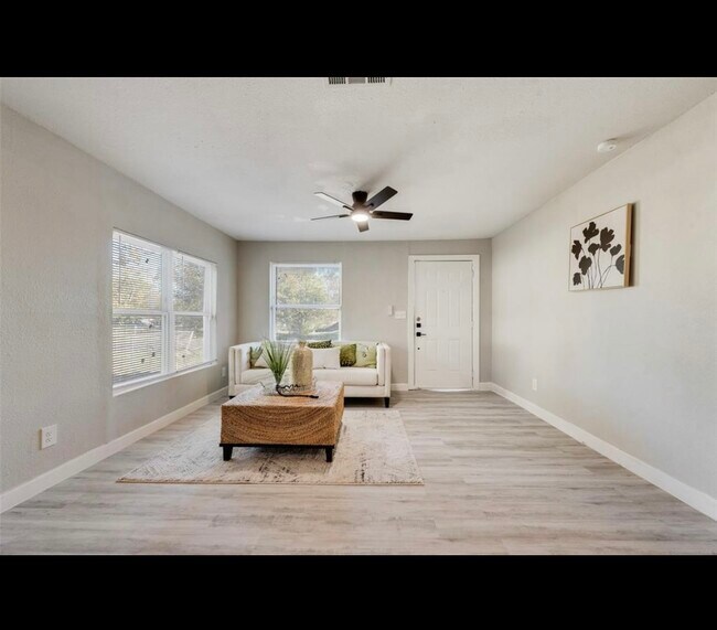 109 Lydia St in Terrell, TX - Building Photo - Building Photo