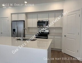 6411 W Oakley Ave in Fresno, CA - Building Photo - Building Photo