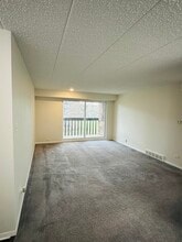 13635 Lamon Ave in Crestwood, IL - Building Photo - Building Photo