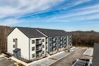 Highland East in Nashville, TN - Building Photo - Building Photo