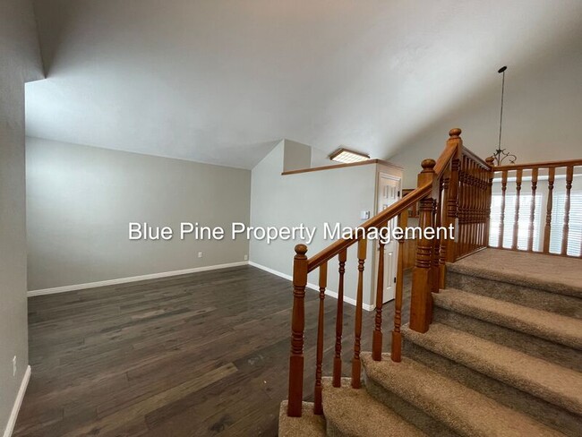 1455 Fox Ct in Idaho Falls, ID - Foto de edificio - Building Photo