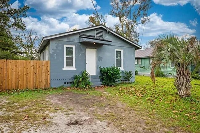 property at 256 Vernis Ave
