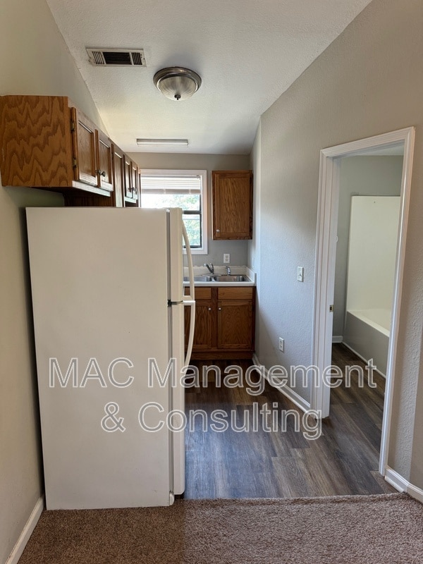 property at 1319 Autumn Ave