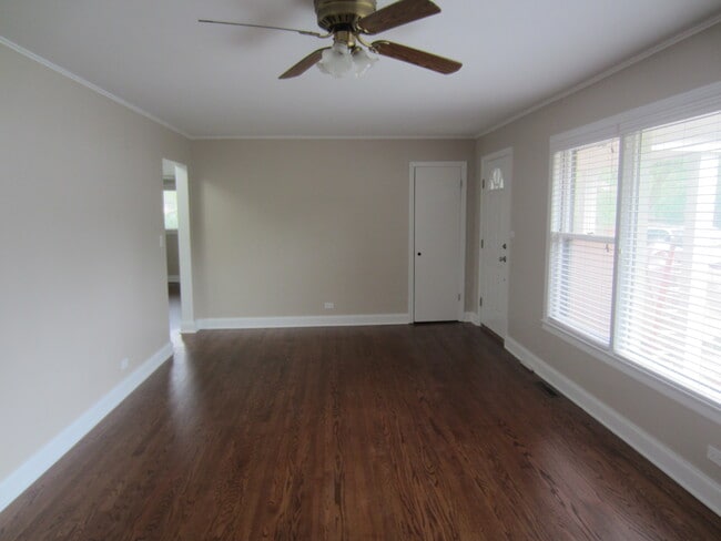 111 S Lorraine Rd in Wheaton, IL - Building Photo - Building Photo