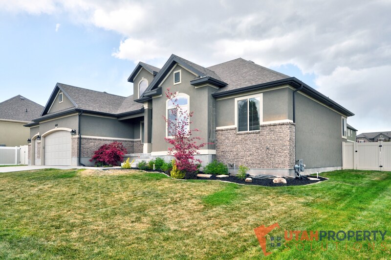 6332 Spray Lake Dr in West Jordan, UT - Building Photo