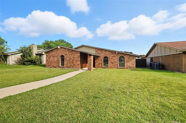 5256 Sherman Dr in The Colony, TX - Building Photo - Building Photo