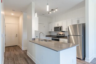 Copper Creek in Jackson, TN - Building Photo