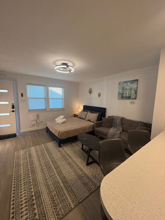 3006 Stoneway Dr, Unit SI ID1497889P in Austin, TX - Building Photo