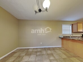 10217 Limerick Cir in Covington, KY - Building Photo - Building Photo