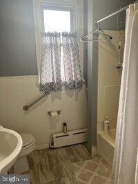 914 Ellsworth St photo'