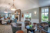 Highlands at Wildwood Lake Apartments 55+ in Menomonee Falls, WI - Foto de edificio - Interior Photo