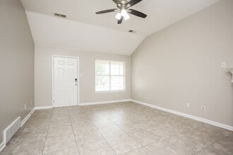 10078 Cross Valley Dr in Cordova, TN - Building Photo - Building Photo