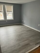 26 Washburn St, Unit 26 in Weymouth, MA - Foto de edificio - Building Photo