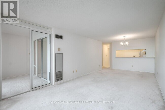 330-1330 Alton Towers Cir in Toronto, ON - Building Photo - Building Photo