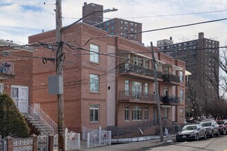 2701 Cropsey Ave in Brooklyn, NY - Building Photo - Building Photo