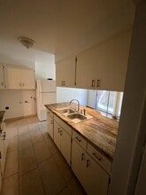 1614 12th St in Reedley, CA - Building Photo - Building Photo