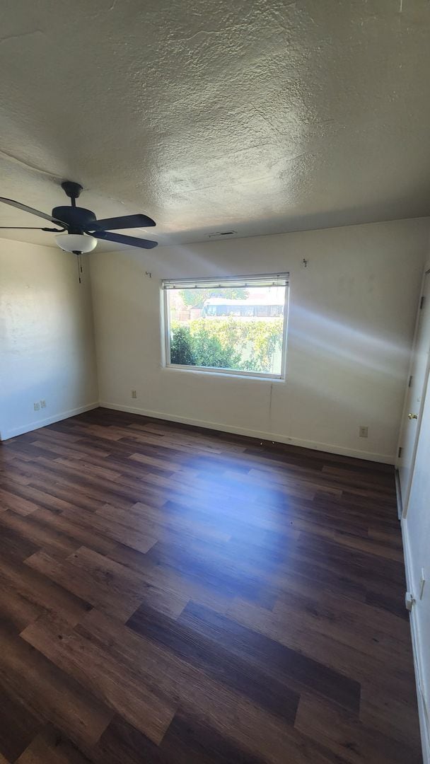 124 Rock Blvd in Sparks, NV - Building Photo - Building Photo