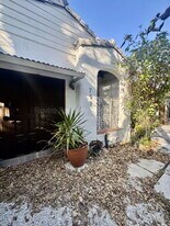 799 NE 70th St in Miami, FL - Building Photo