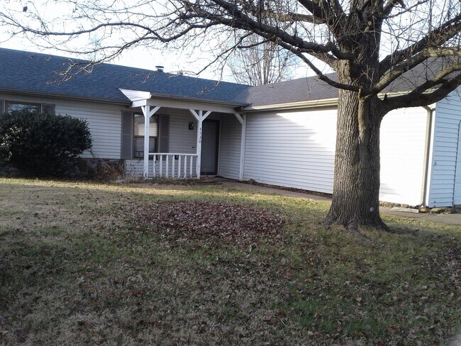 property at 4530 Hunters Trce