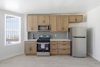 2322 Callow Ave in Baltimore, MD - Foto de edificio - Building Photo