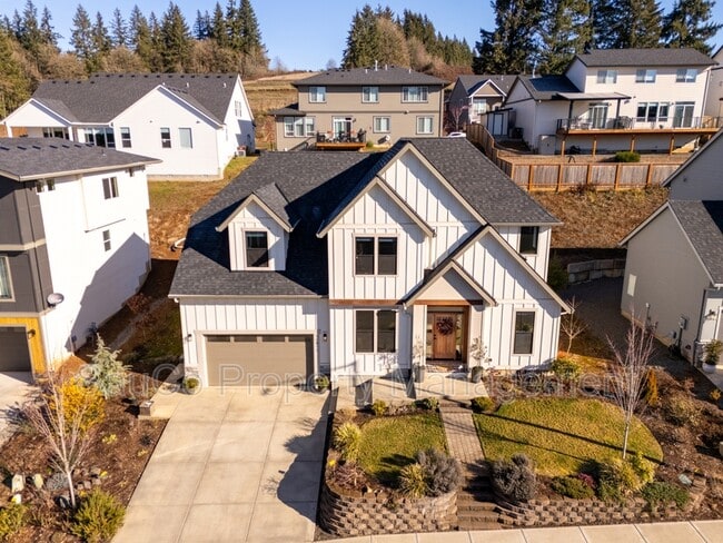 35471 Portland View Dr in Saint Helens, OR - Building Photo - Building Photo
